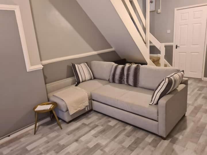Apartment Next To Stadium